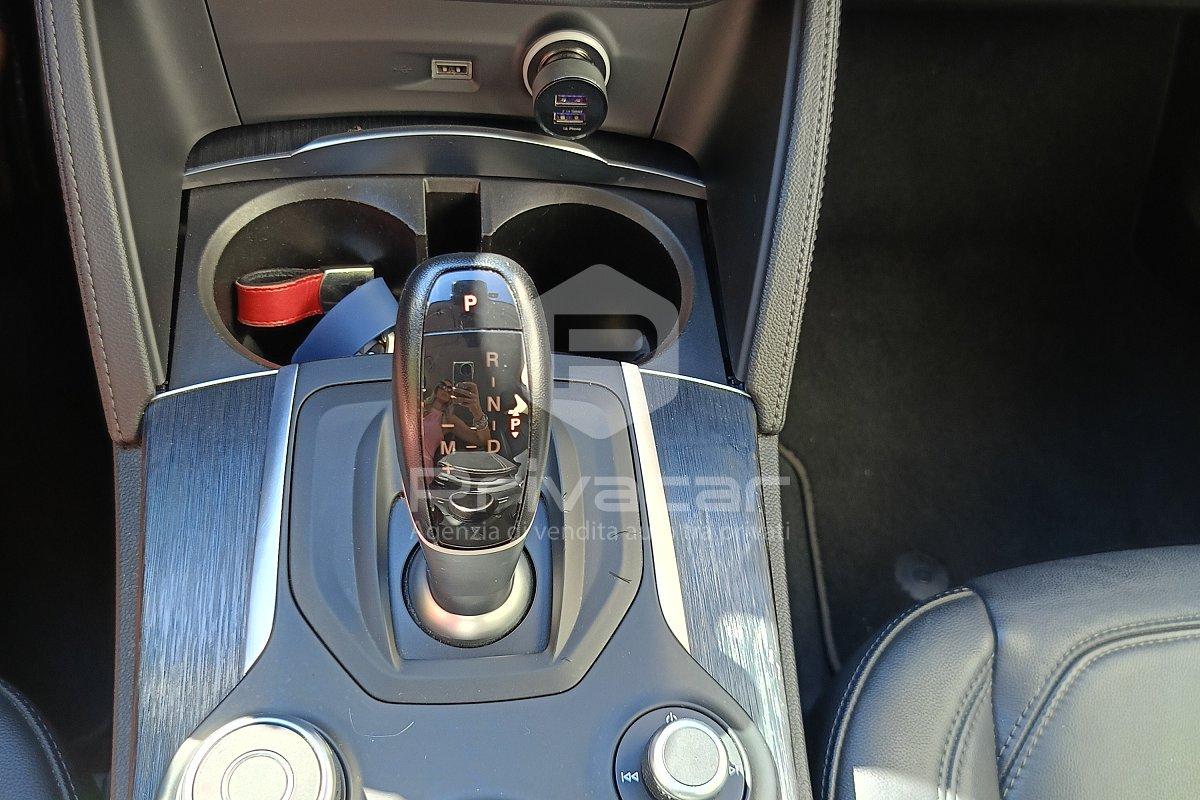 ALFA ROMEO Stelvio 2.2 Turbodiesel 160 CV AT8 RWD Super