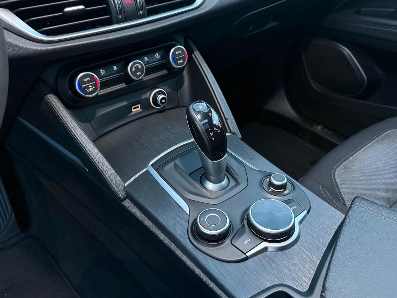 Alfa Romeo Stelvio 2.2 Tdi 190 CV AT8 Q4 Business