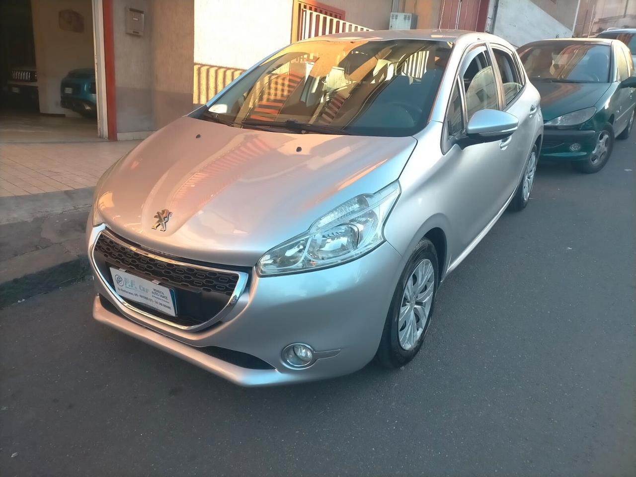 Peugeot 208 1.4 HDi 68 CV 5 porte Access