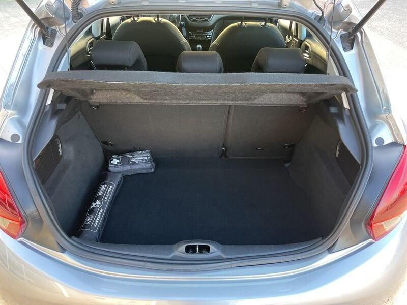 Peugeot 208 BlueHDi 100 5 porte Allure