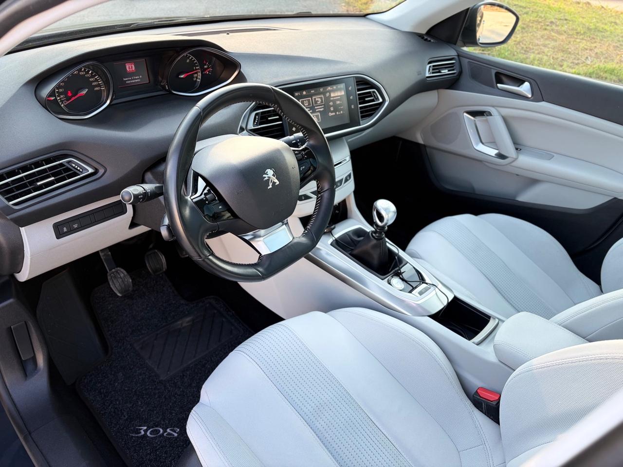 Peugeot 308 1.6 diesel 2014 Gt Line tetto panoramico