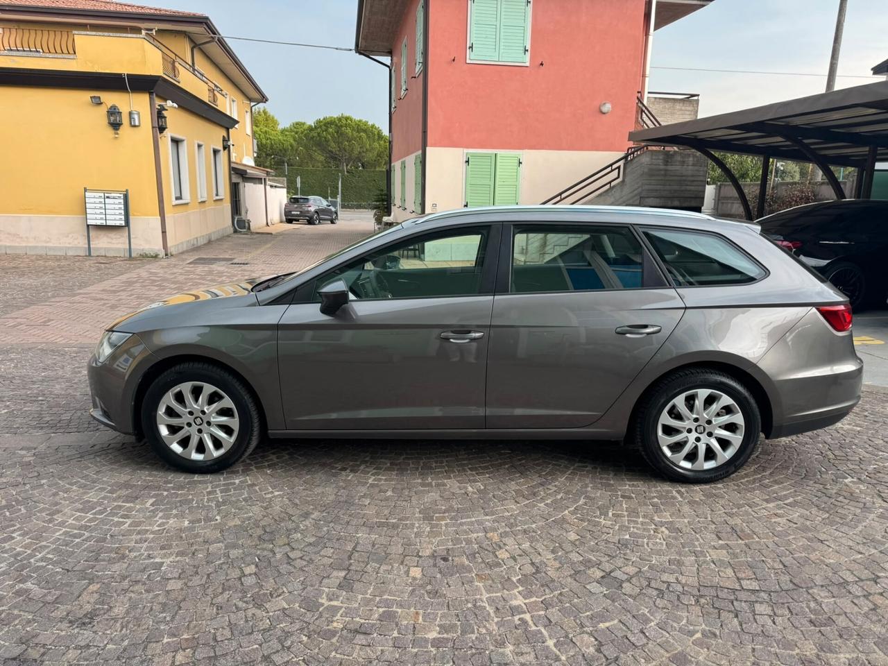 Seat Leon 1.6 TDI 105 CV DSG ST Start/Stop Style