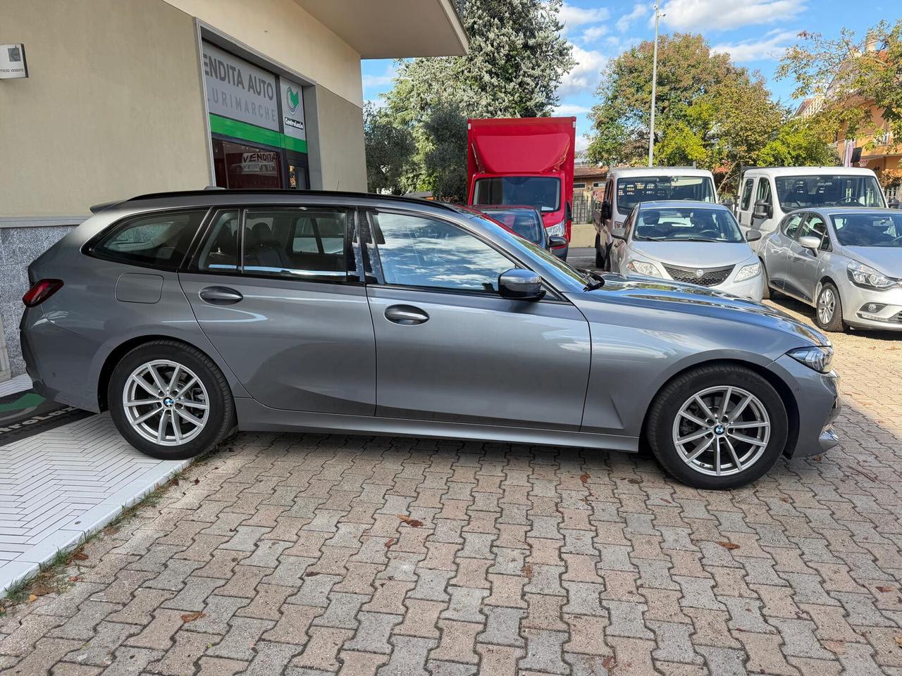 Bmw 318 318d Touring 48V business restailing