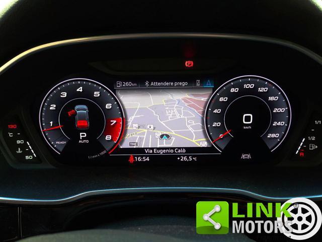 AUDI Q3 40 TFSI quattro Advanced