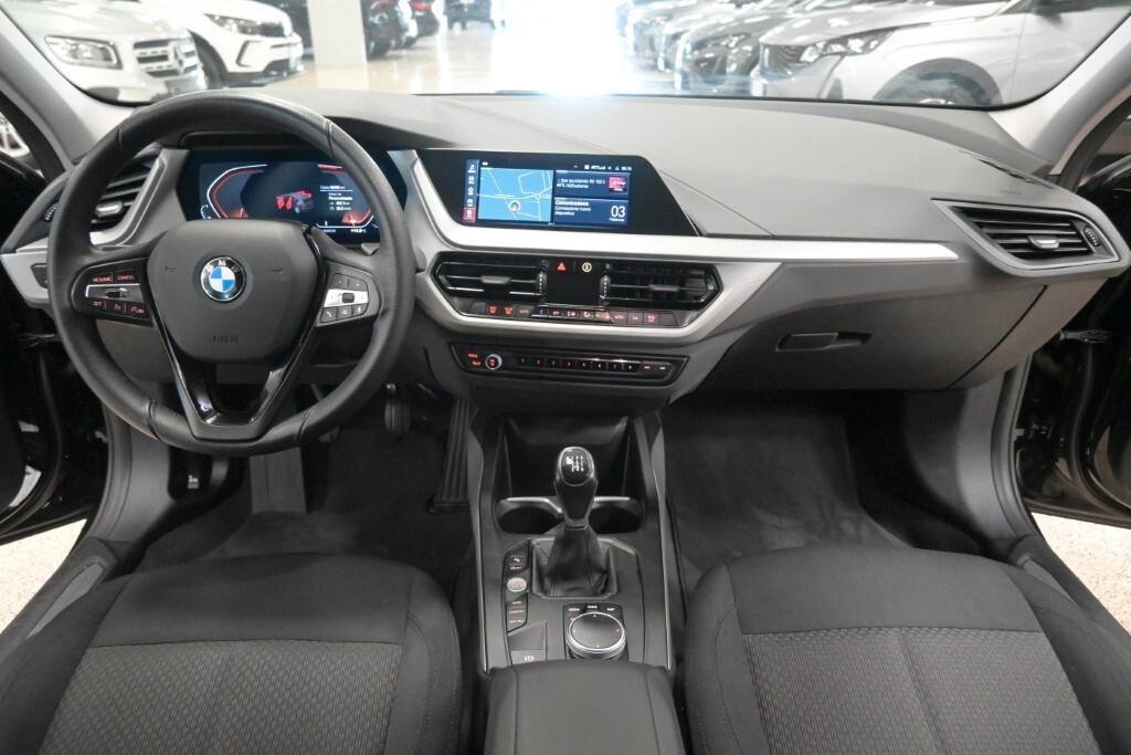 BMW 116D 6M. BUSINESS ADVANTAGE ( FARI LED - BMW DIGITAL COCKPIT - CLIMA BIZONA - PDC - NAVI - MIRROR - CRUISE )