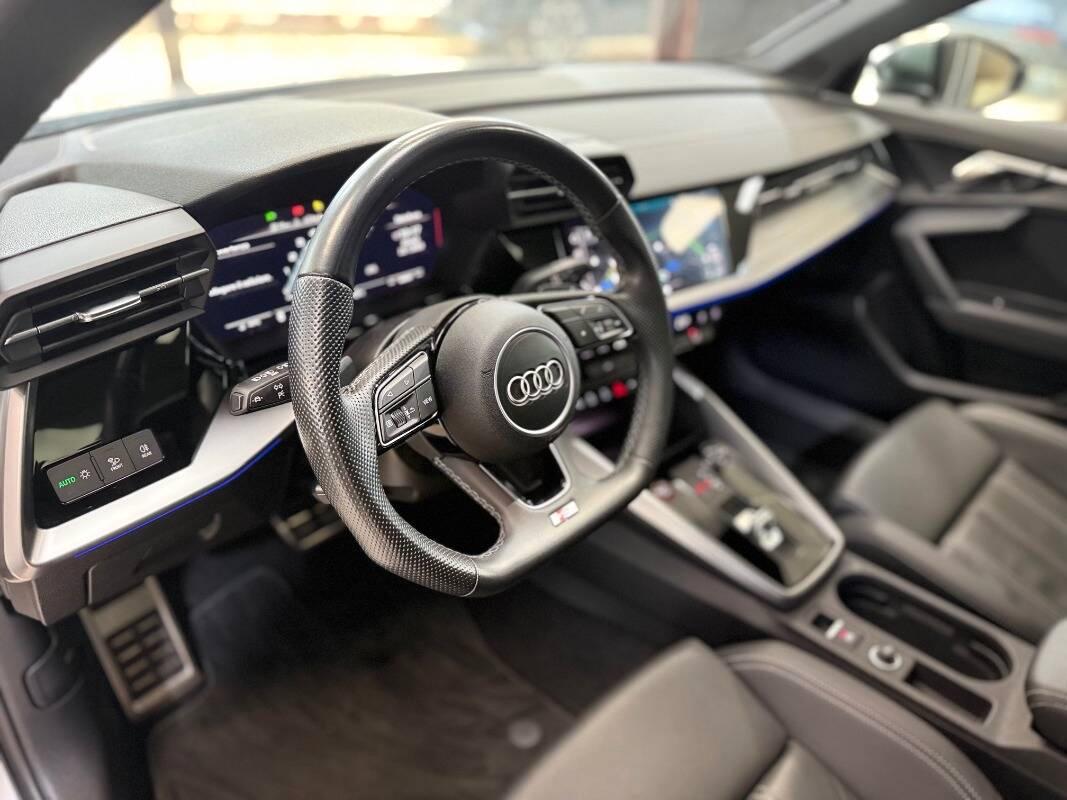 Audi S3 Sportback S3 2.0 tfsi quattro s-tronic