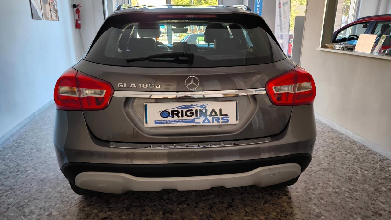 Mercedes-benz GLA 180 d Business