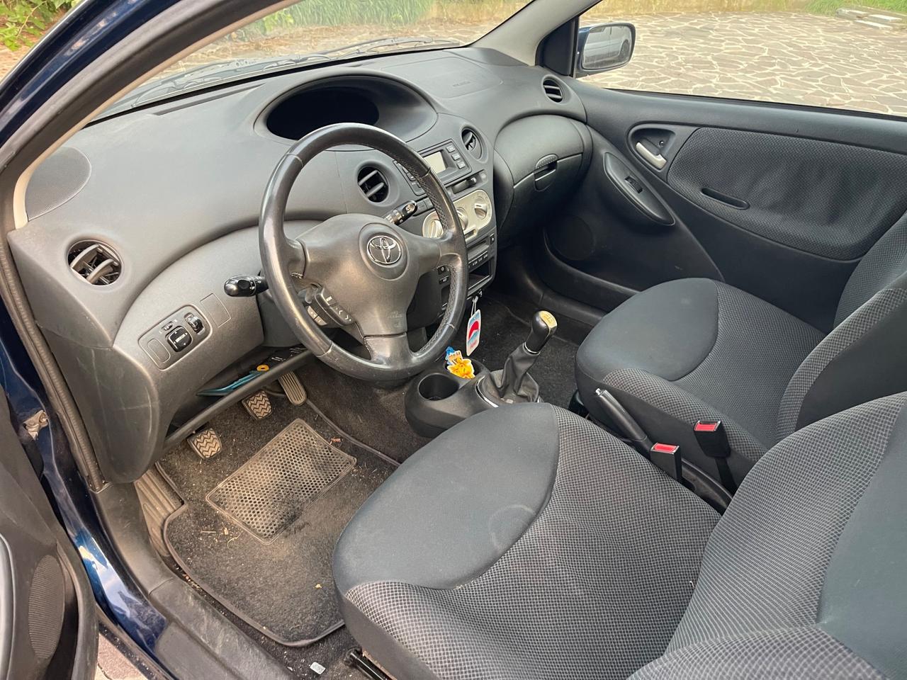 Toyota Yaris 1.0i 16V cat 3 porte