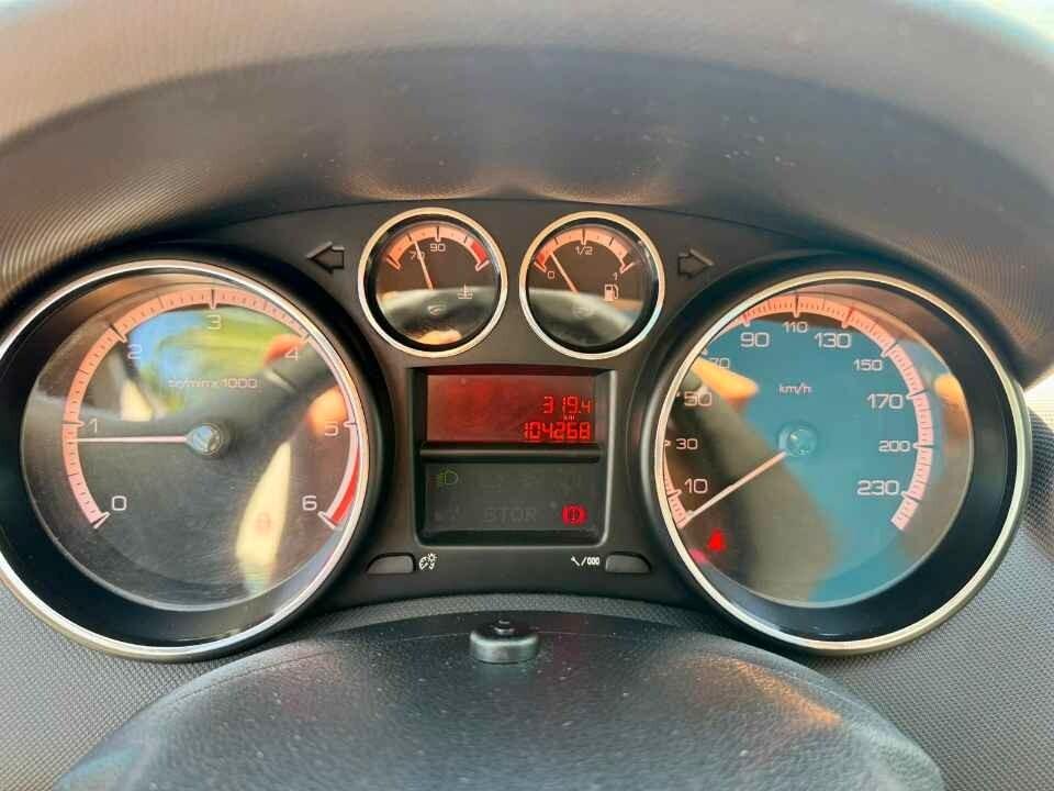 Peugeot 308 1.6 HDi 110CV 7 POSTI