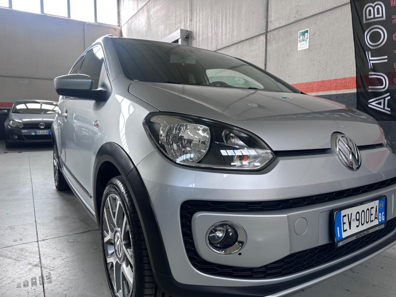 Volkswagen up! 1.0 75 CV 5p. cross up!