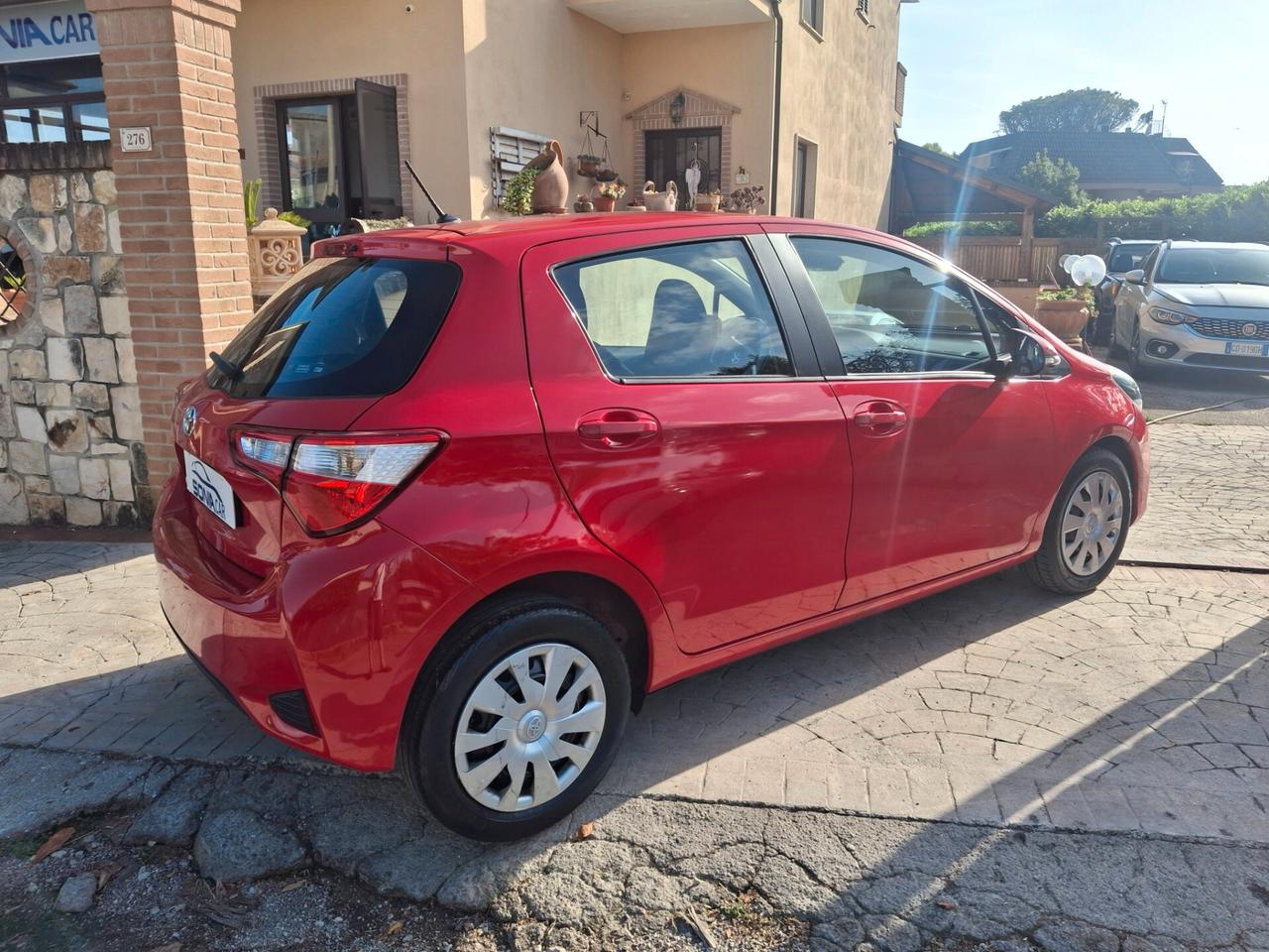 Toyota Yaris 1.0 5 porte Business neopatentati