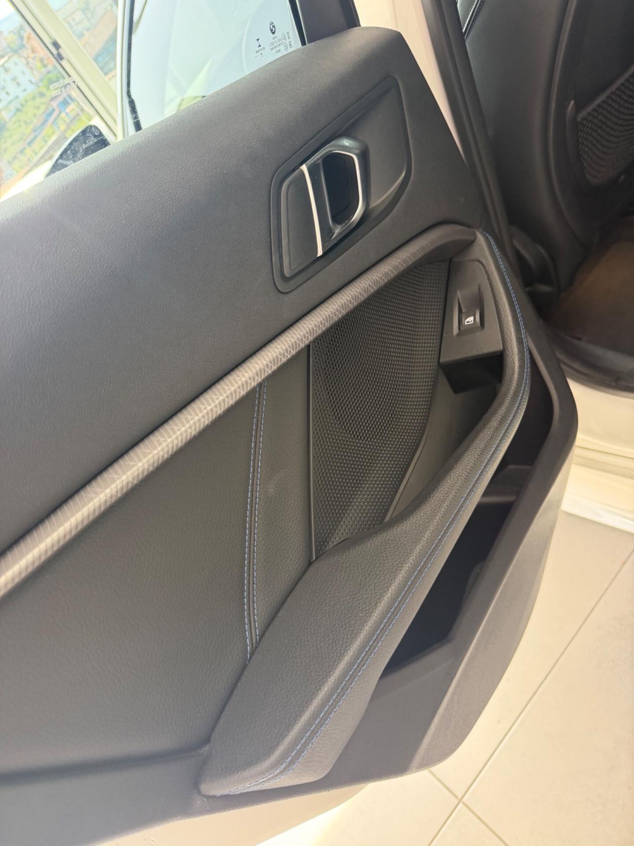 Bmw serie 1 118d 5p. M SPORT FINANZIABILE