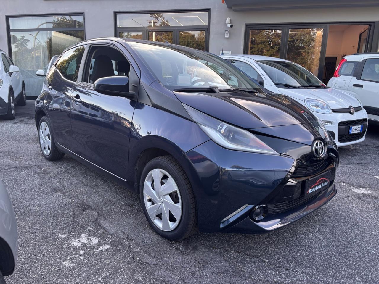 *TOYOTA AYGO 1.0 69 CV X-COOL - 2017 - 77.000 KM*