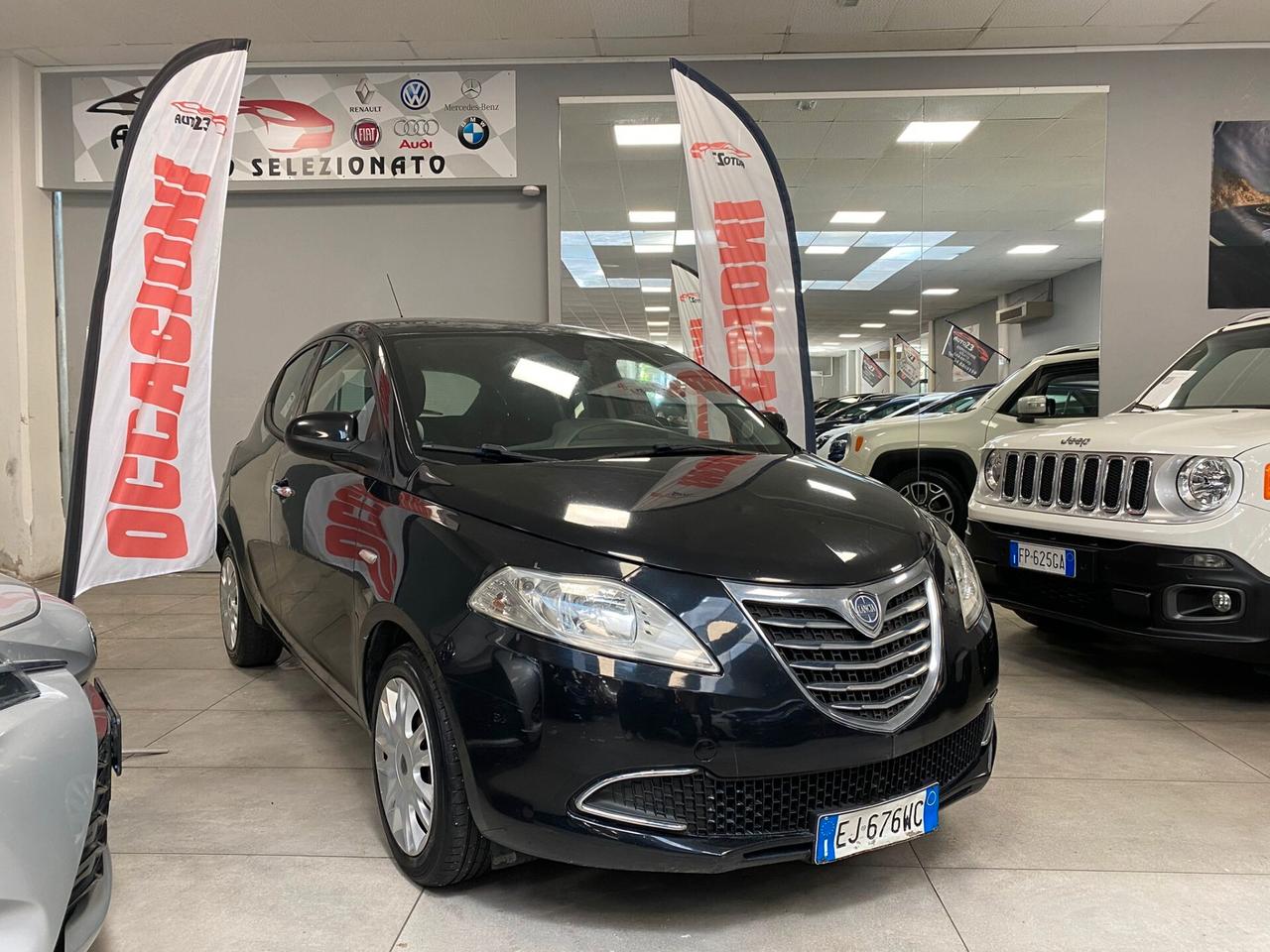 Lancia Ypsilon 1.3 MJT 16V 95 CV 5 porte S&S Silver