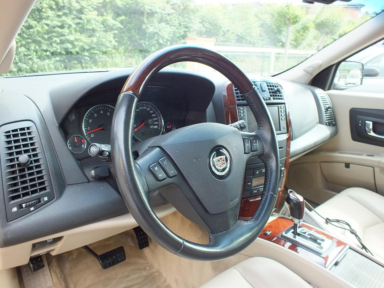 CADILLAC SRX 3.6 V6 AUTOM.4X4 7-POSTI