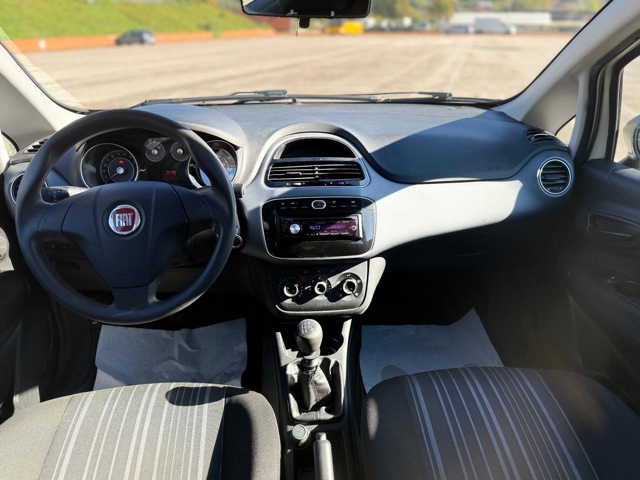 Fiat Punto Evo 1.4 5 porte Active OK NEOPATENTATI