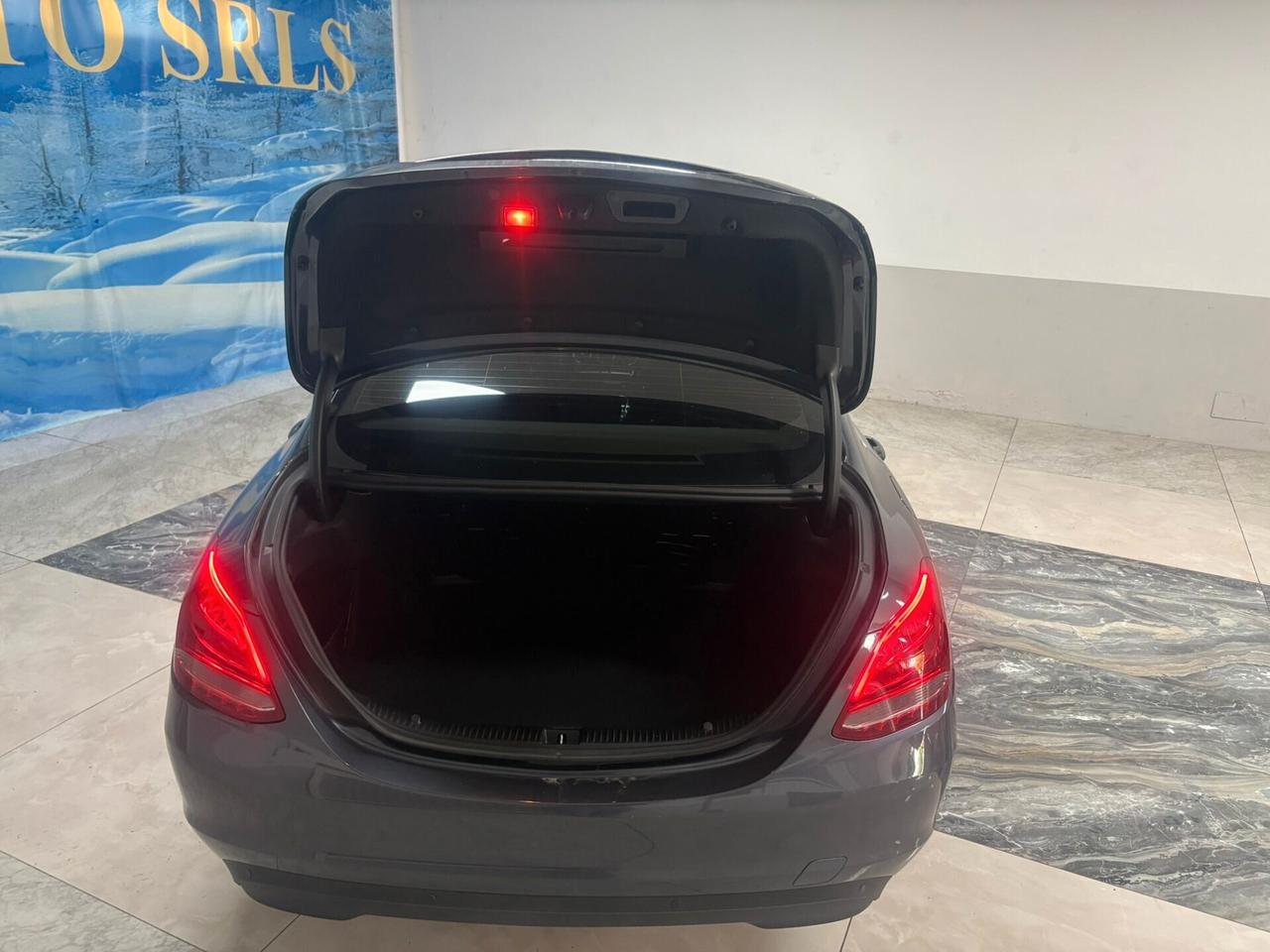 Mercedes-benz C 180 d Auto Premium Plus