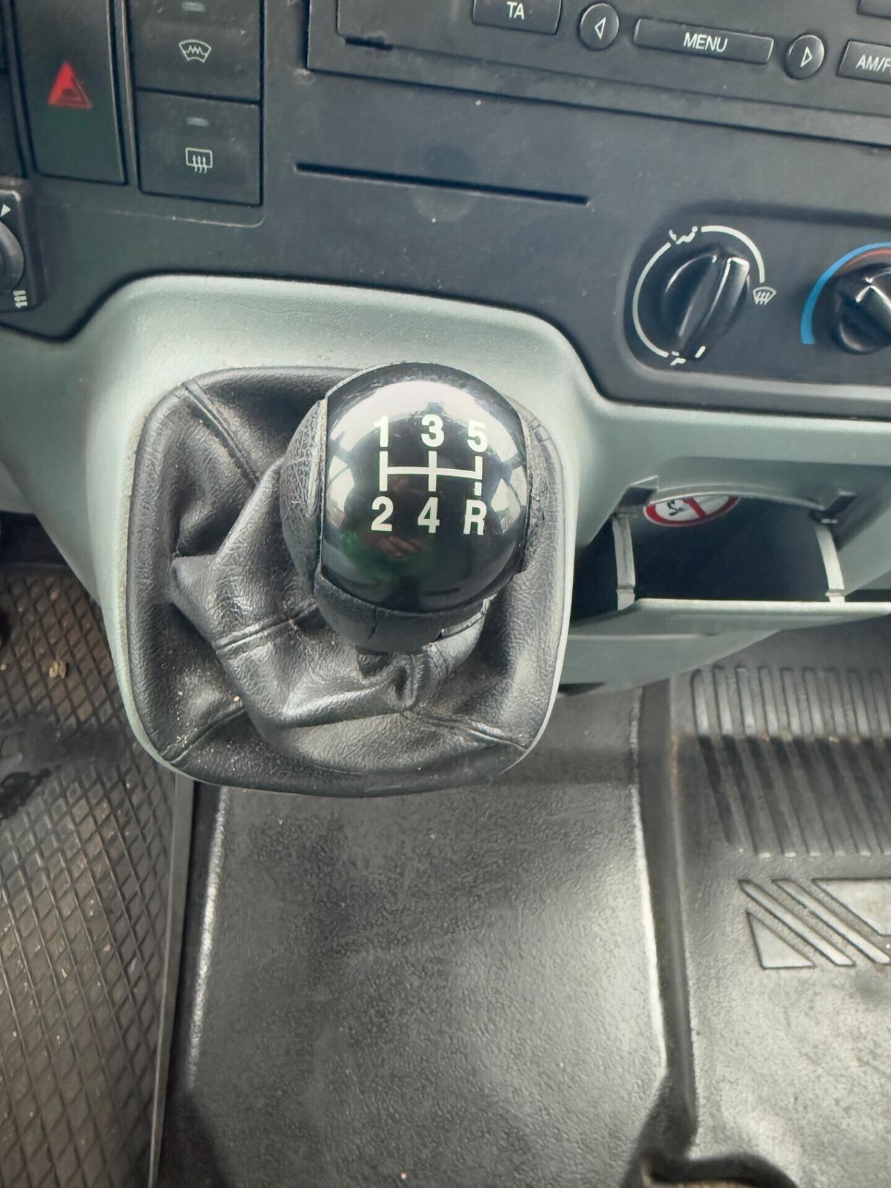 Ford Transit 2.2/9 POSTI/2006