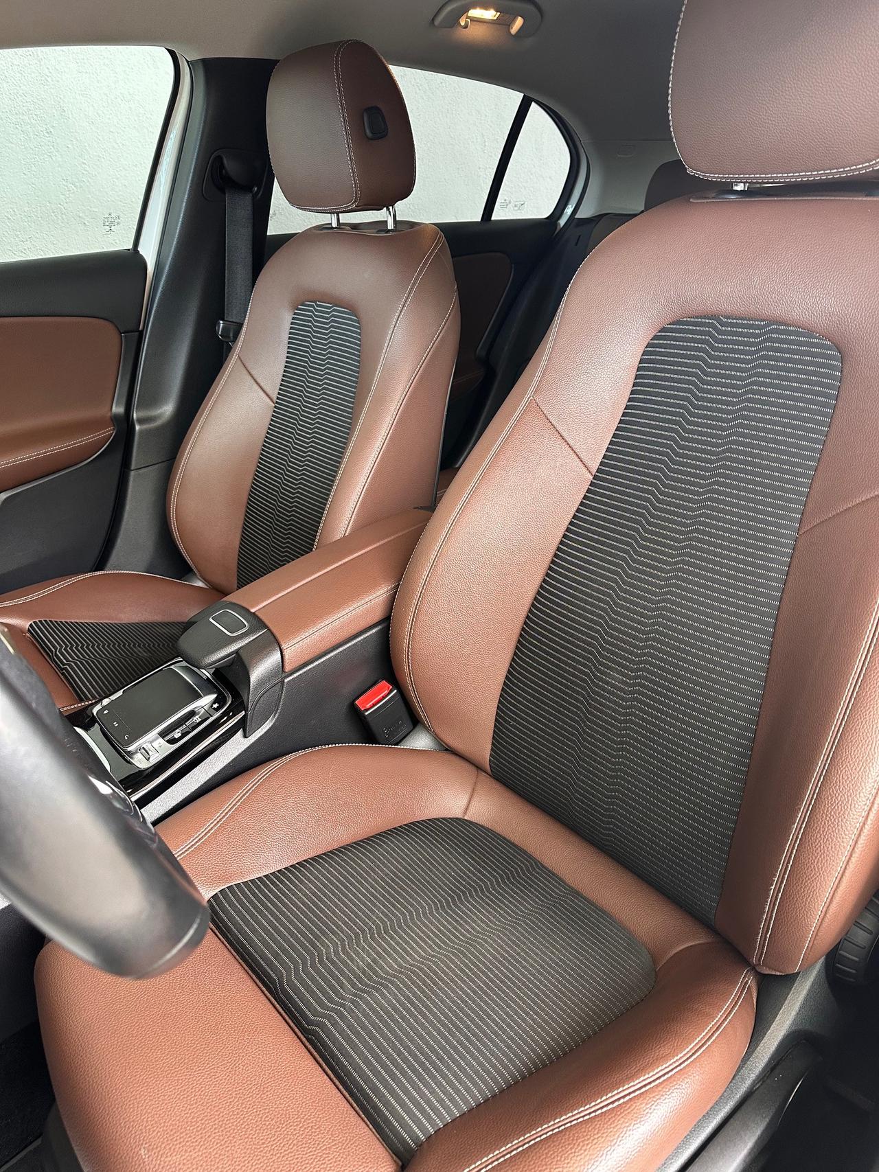 Mercedes A 200 Business 7G-DCT