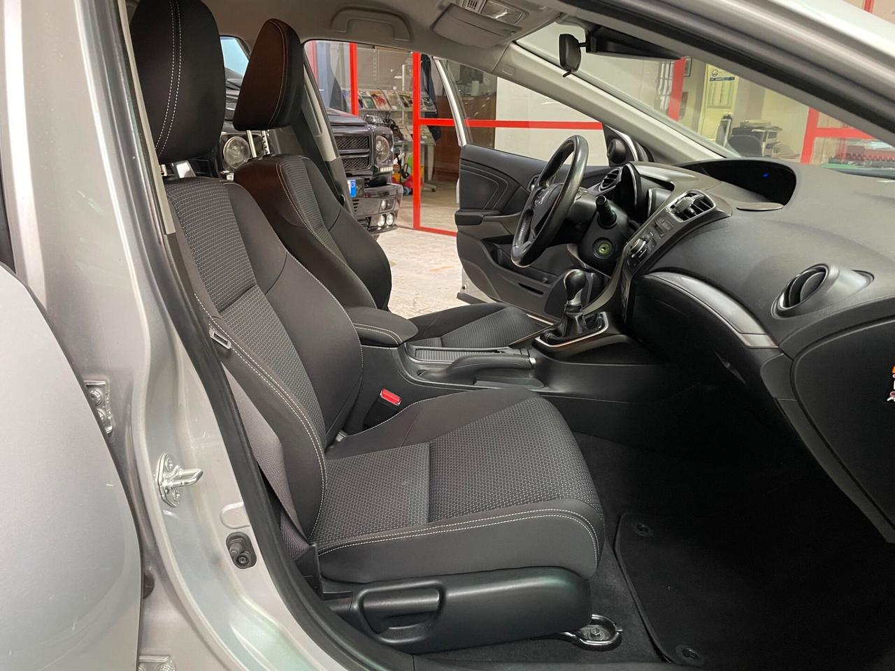 Honda Civic 1.4 i-VTEC Elegance Navi 89.000KM!!!