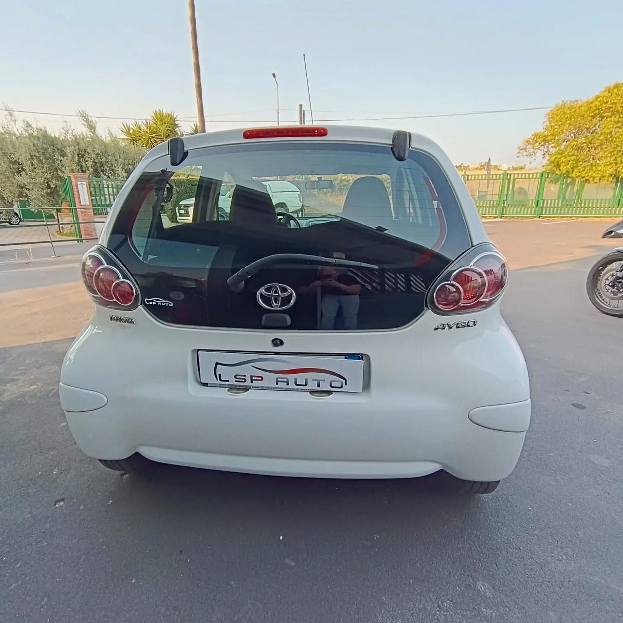 Toyota Aygo 1.0 Connect OTTIMA IN TUTTO
