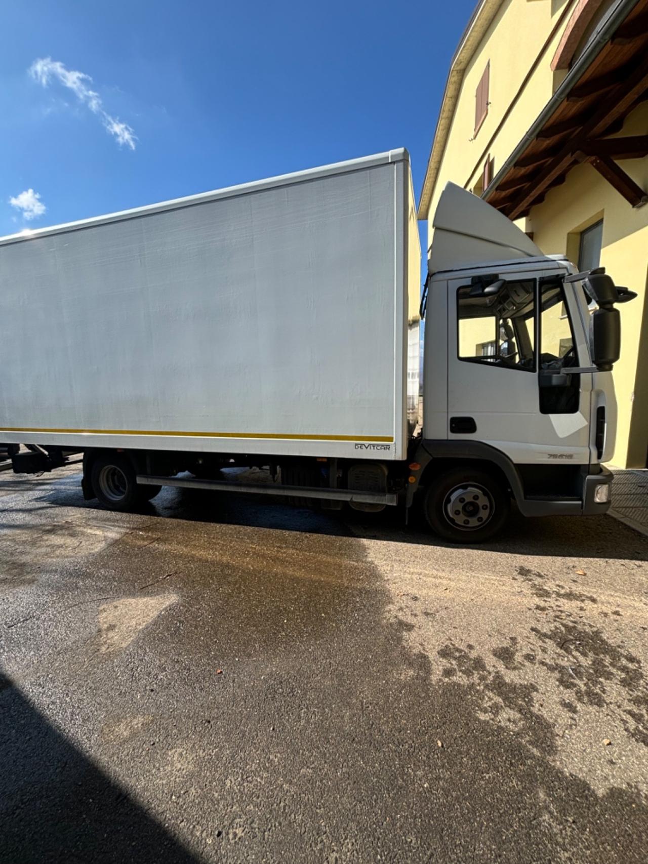 Iveco euro cargo 75e16 175000km