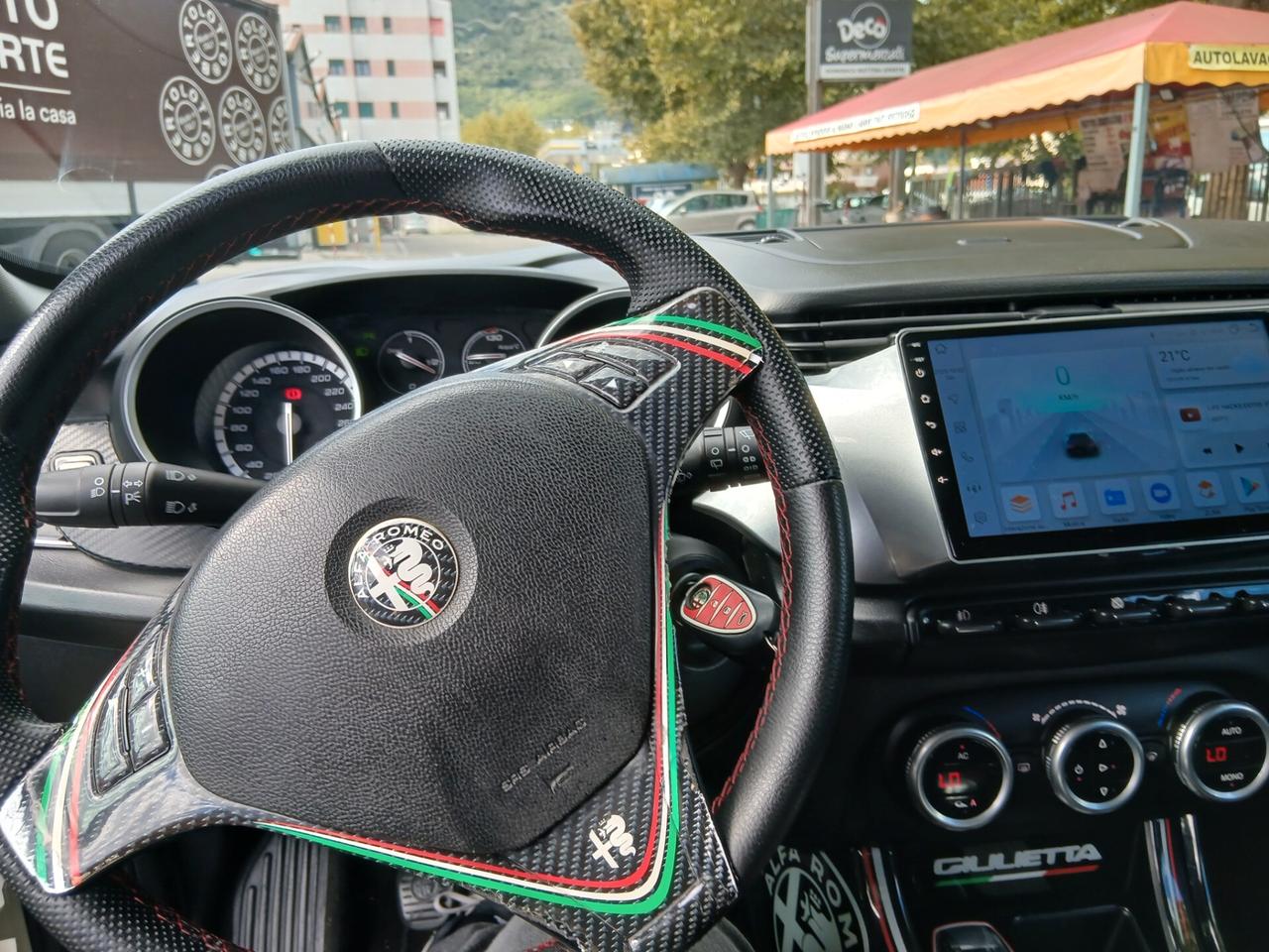 Alfa Romeo Giulietta 1.6 full carbon 105 CV Exclusive sportiva
