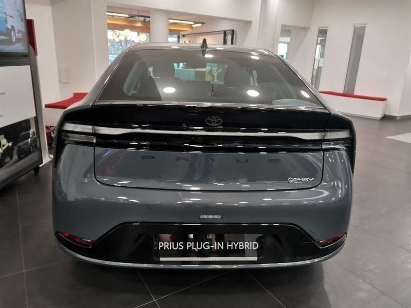 Toyota Prius 2.0 Plug-in Hybrid Lounge