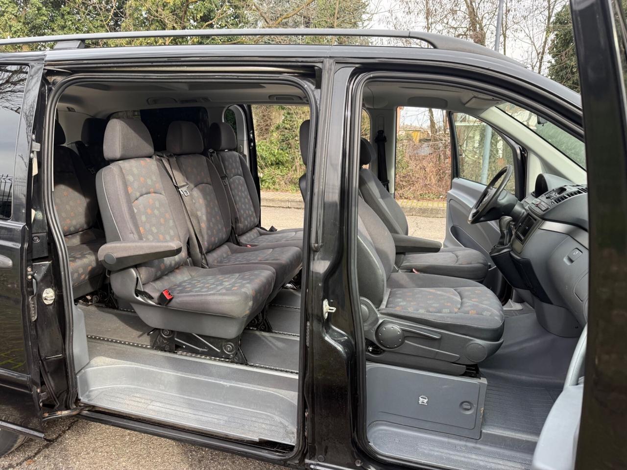 Mercedes-benz Vito 3.0 CDI - 9 POSTI OK PERMUTE !!