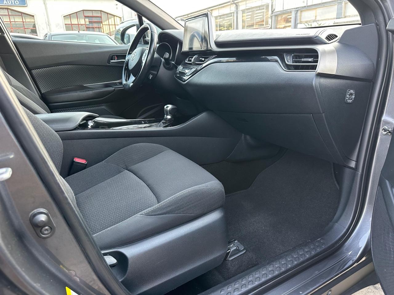 Toyota C-HR 1.8 Hybrid E-CVT Lime Beat Special Edition