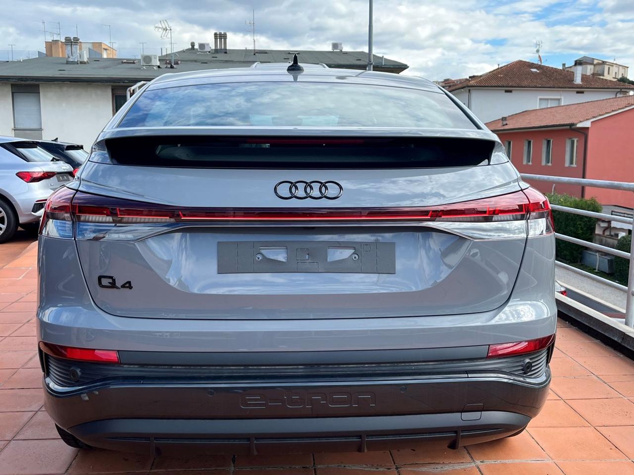 AUDI Q4 Sportback e-tron audi-q4-sportback-e-tron-121cv-q4-sportback-e-tron-45-s-line-edition-cambio