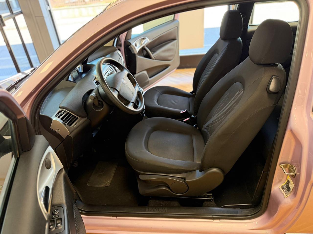 Lancia Ypsilon 1.2 69 CV Platinum