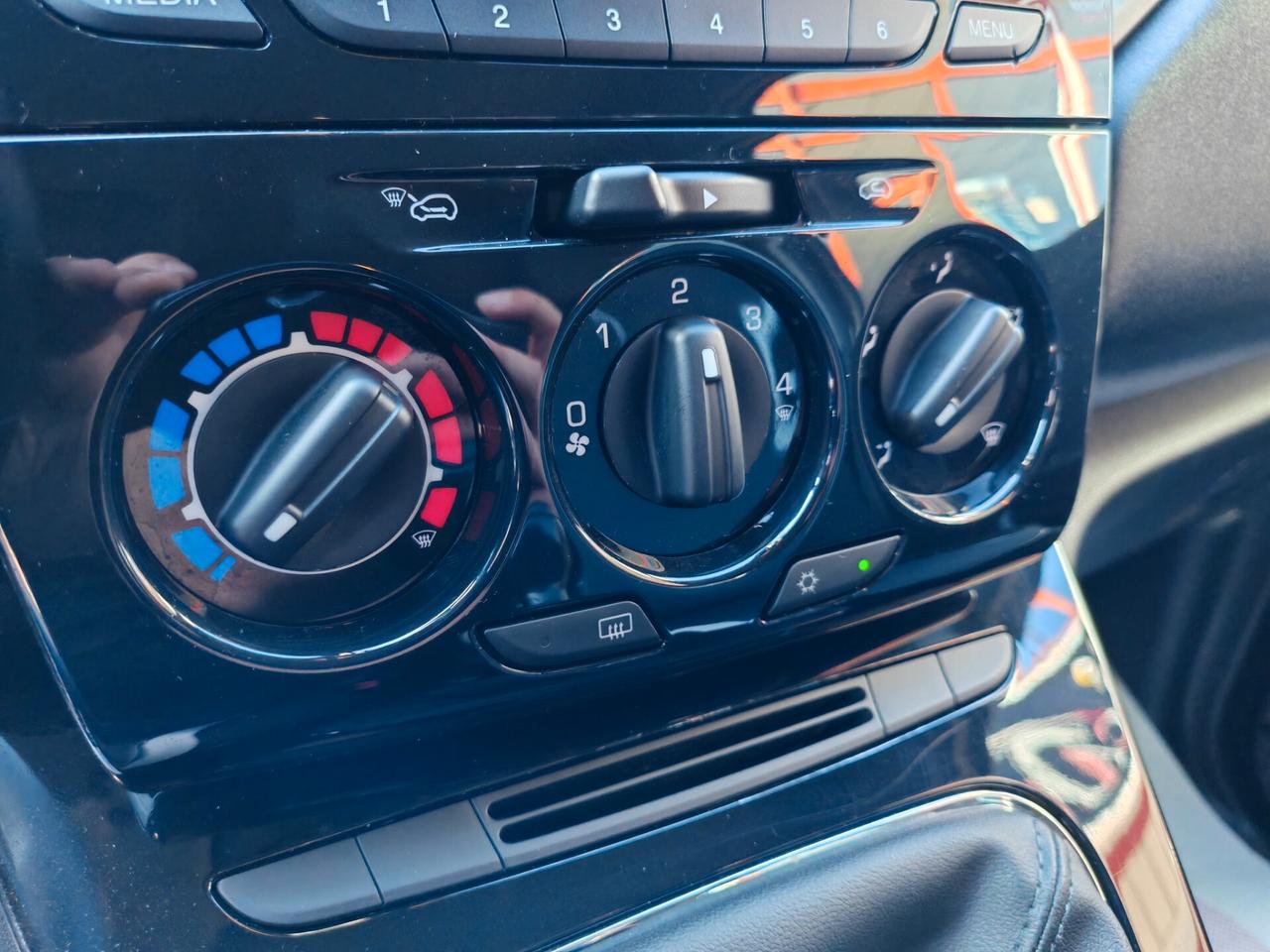 Lancia Ypsilon 1.2 benzina 11/2014 Cv69
