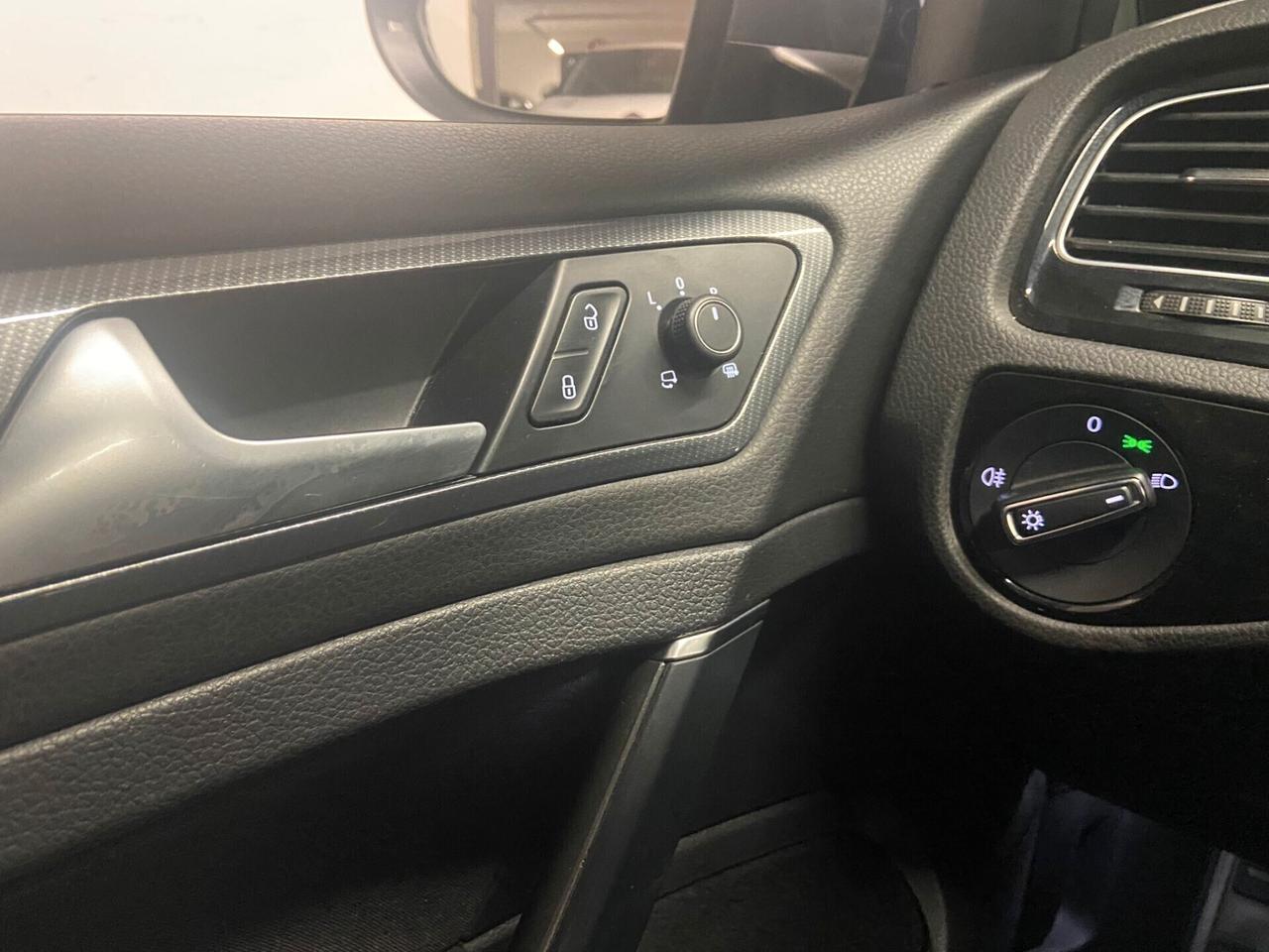 Volkswagen Golf 7.5 TDI 115 CV DSG RLINE PACK