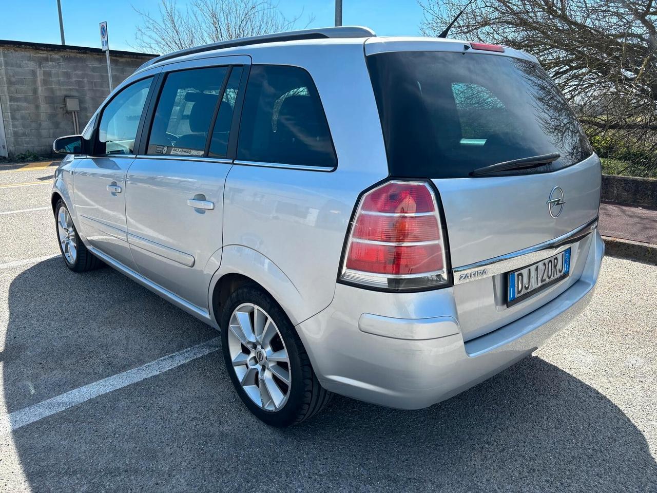 Opel Zafira 1.9 CDTI 120CV 7 posti Cosmo unico proprietario
