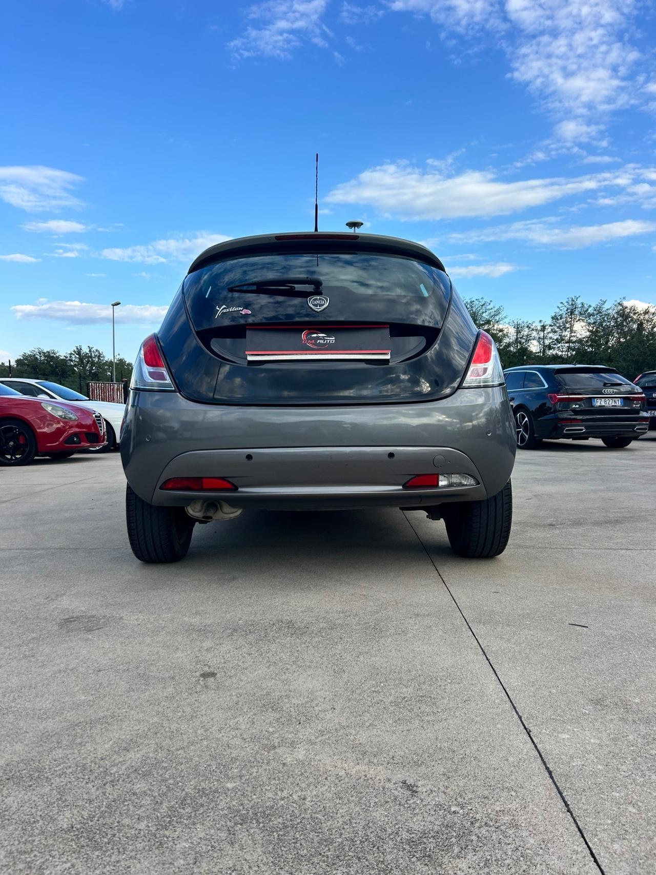 Lancia Ypsilon 1.2 69 CV 5 porte S&S Gold