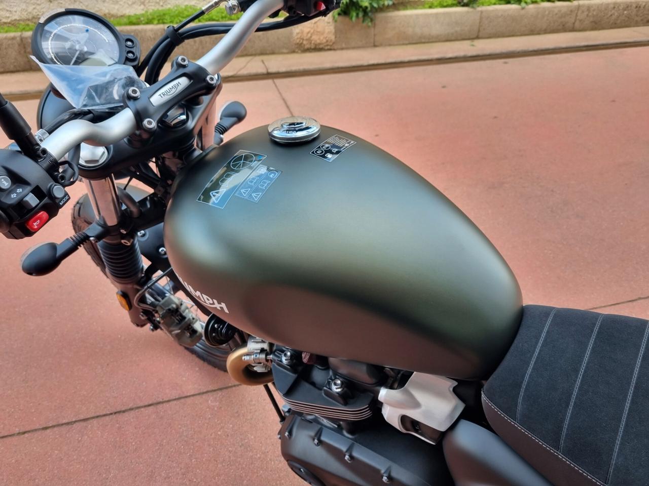 Scrambler 900 Matt Khaki
