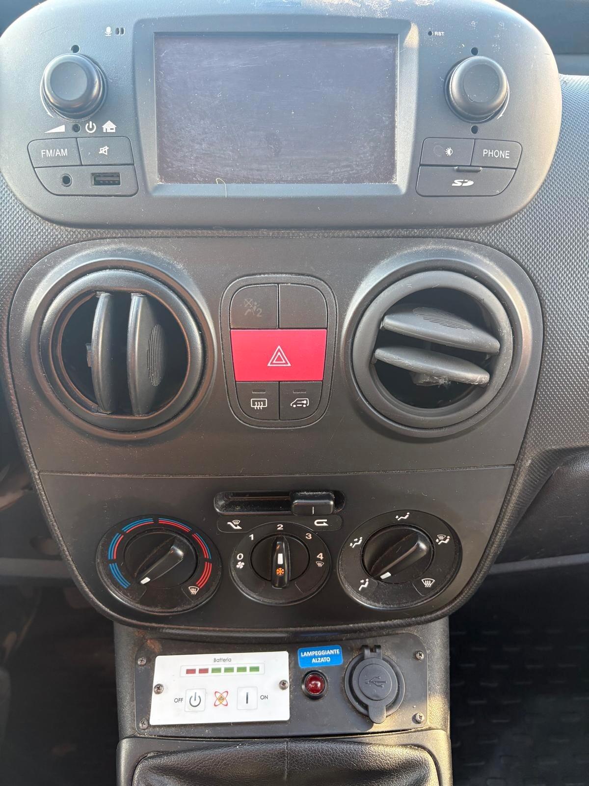 Fiat Fiorino 1.3 MJT 95CV Combinato Adventure
