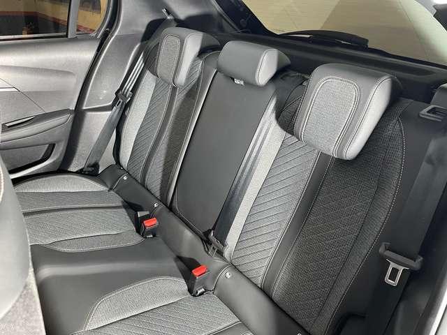 Peugeot 208 1.2 100cv Allure + Key Less + Navi + Telecamera