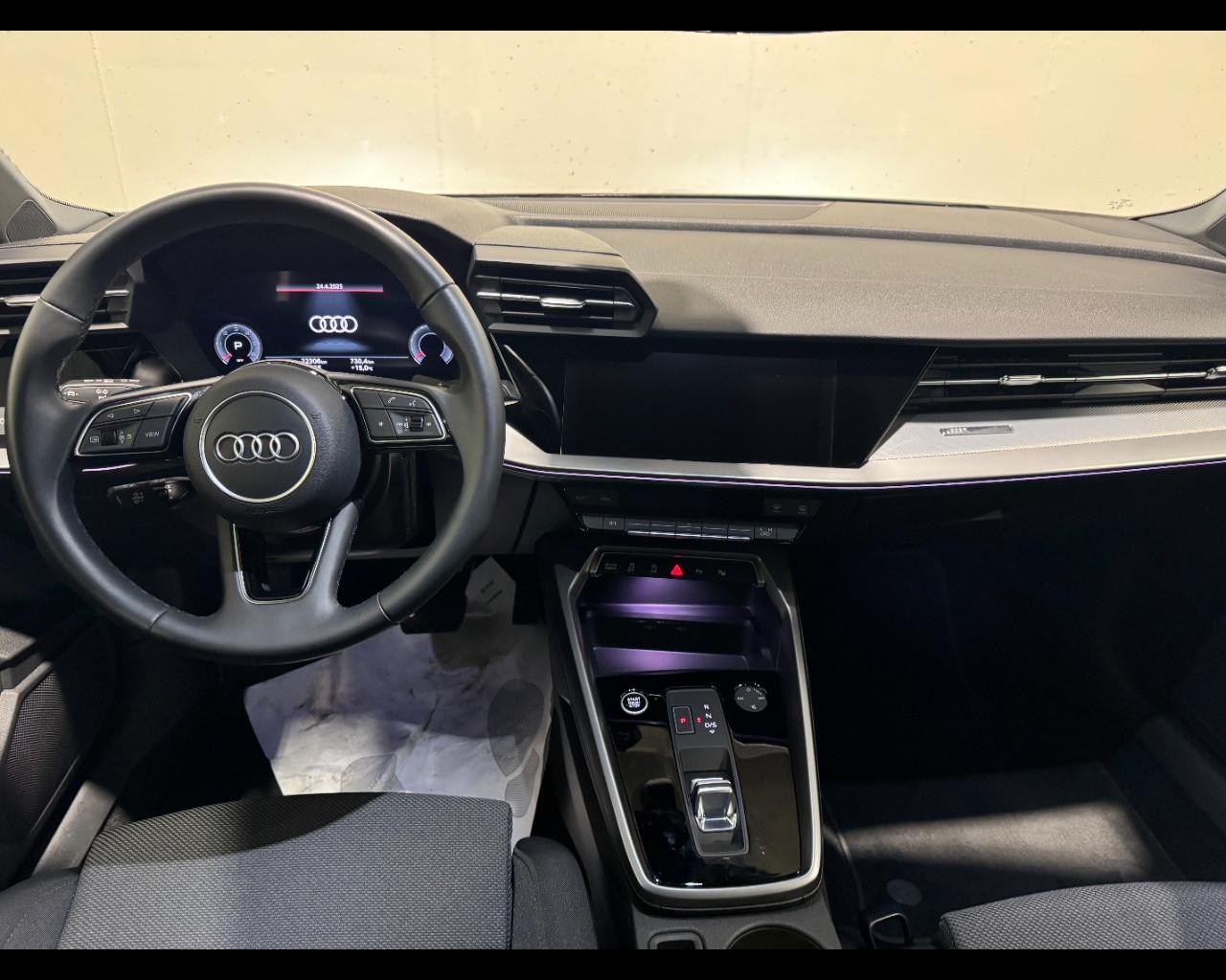 AUDI A3 SEDAN 35 TDI S-TRONIC S LINE