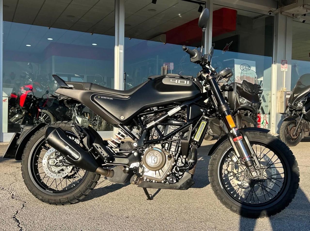 Husqvarna Svartpilen 401