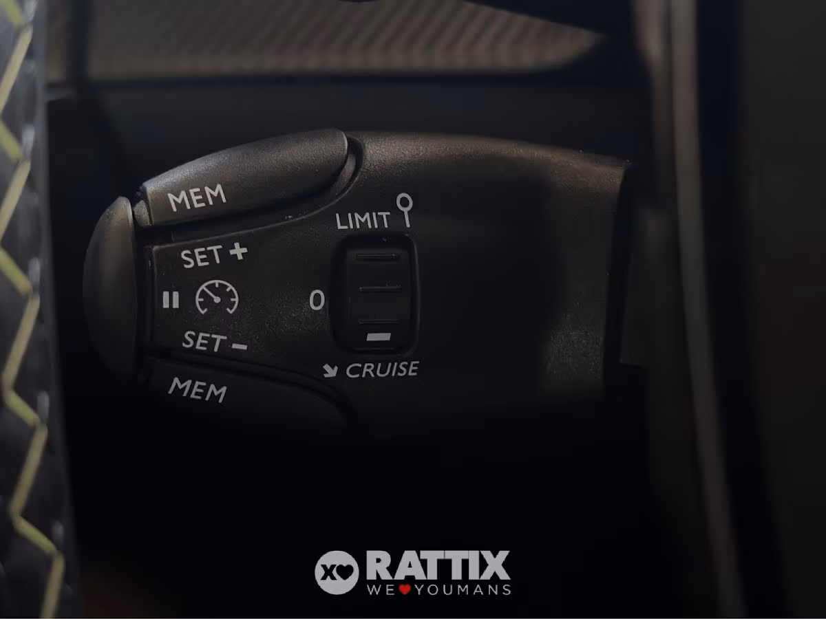 Peugeot 208 1.2 Hybrid 145CV GT e-DCS6