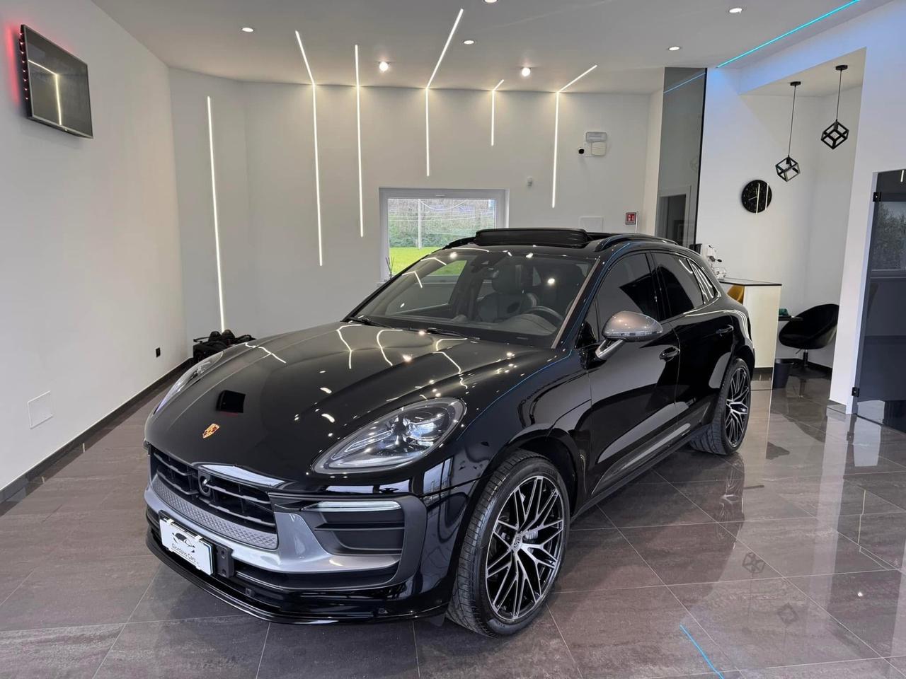Porsche Macan 2.0 T 265cv scarichi sportivi da vetrina