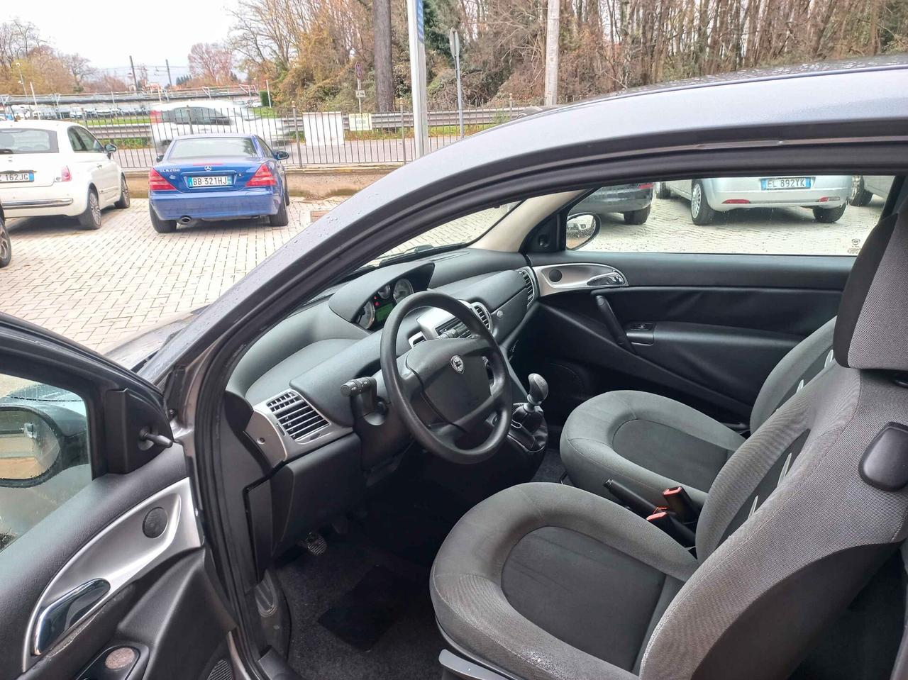 Lancia Ypsilon 1.2 Argento