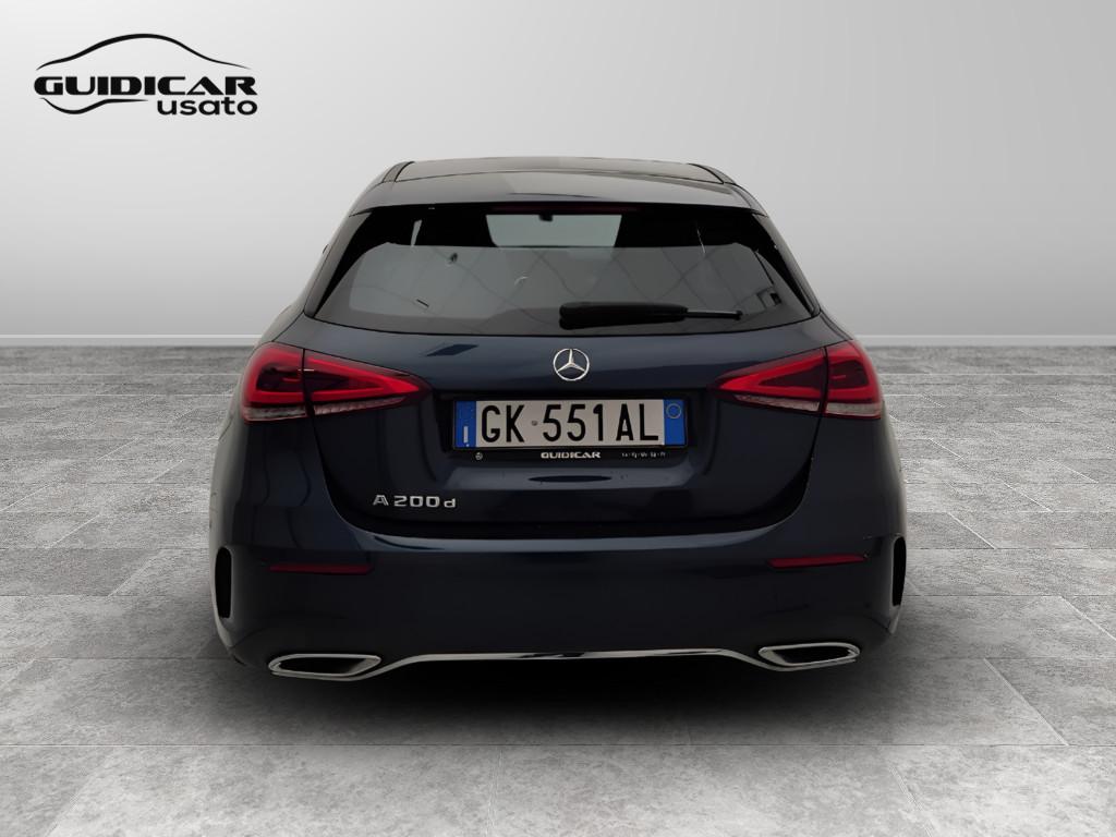 Mercedes-Benz Classe A - W177 2018 - A 200 d Premium Night edition auto
