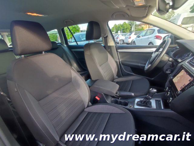 SKODA Octavia 1.5 DSG Wagon Ambition G-Tec