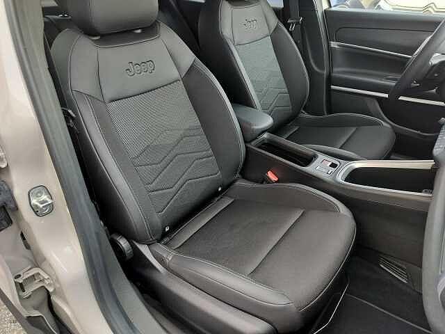 Jeep Avenger 1.2 Turbo 110 CV MHEV Summit