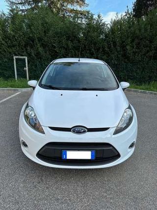Ford Fiesta 1.2 - NEOPATENTATI - 12 MESI DI GARANZIA -