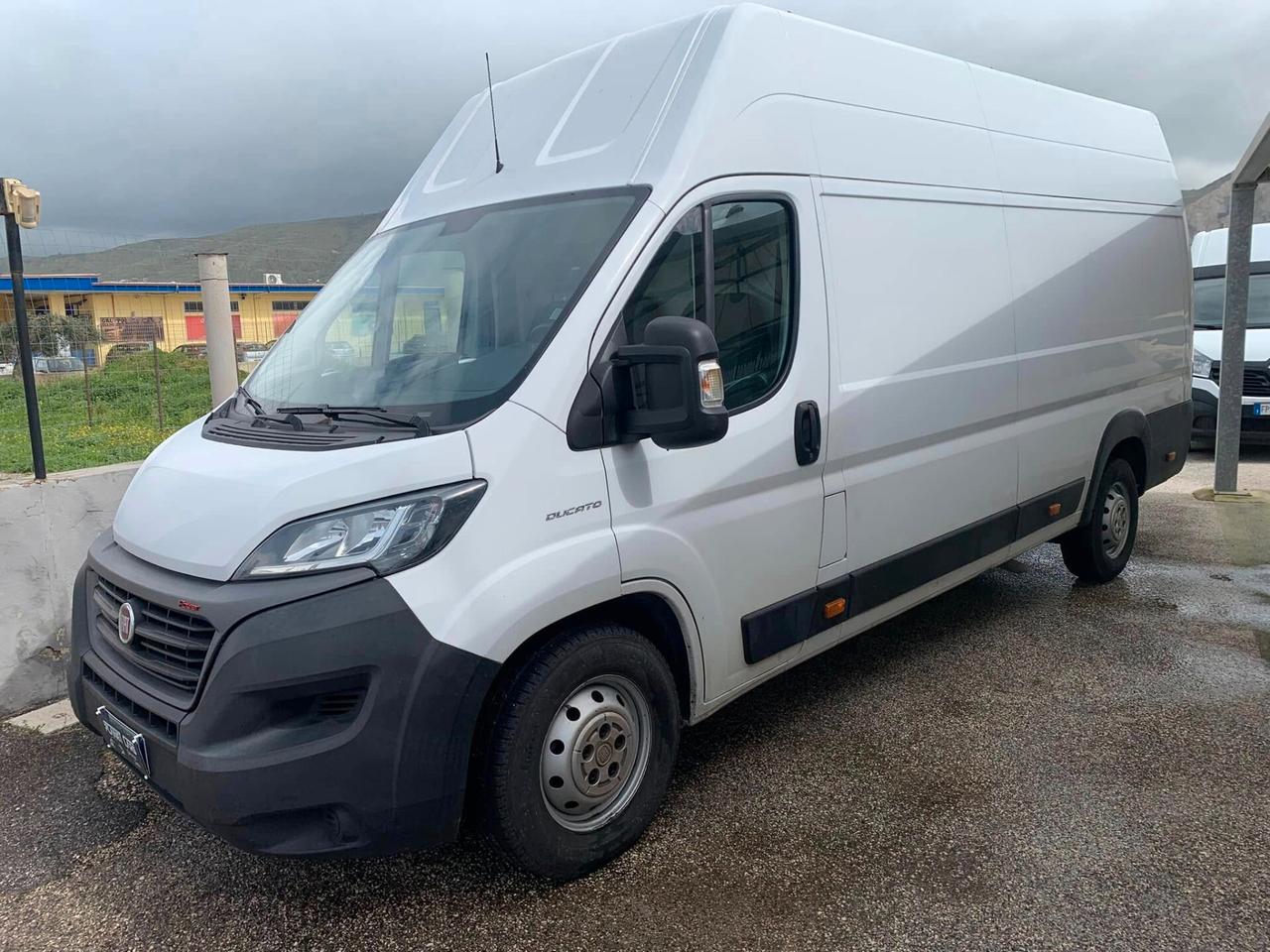 Fiat Ducato Maxi tetto alto Pedana estraibile