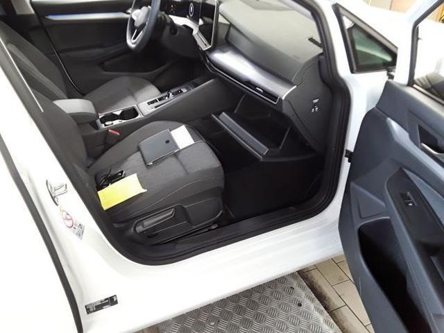 VOLKSWAGEN Golf 1.5 eTSI 115 CV DSG Life
